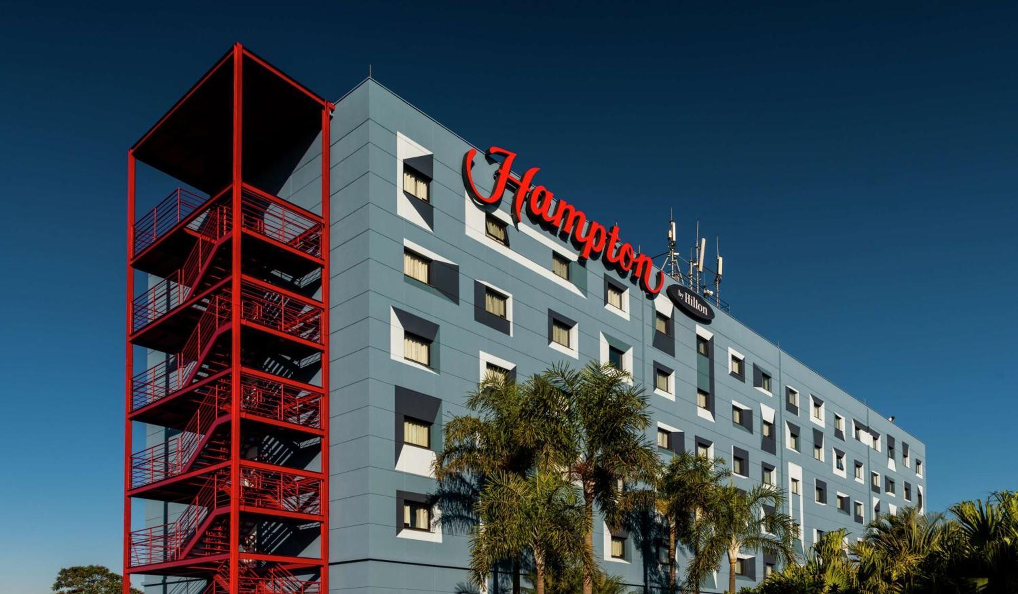 Hampton By Hilton Airport