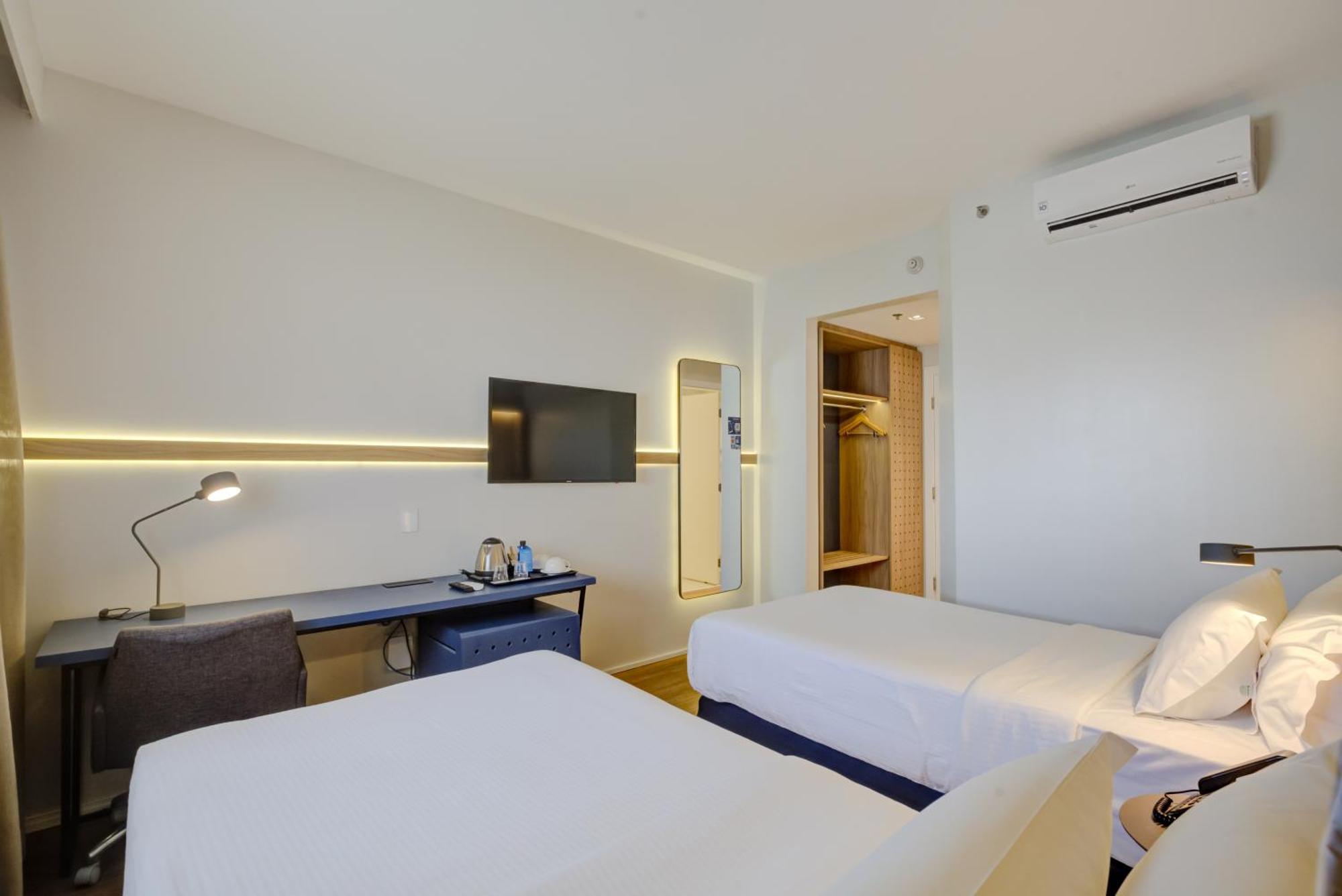 Hampton By Hilton Airport Hotel